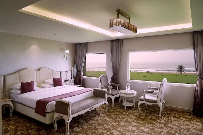 Hotel Holiday Resort - 5